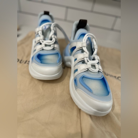 Louis Vuitton Archlight Sneaker - Picture 2 of 7